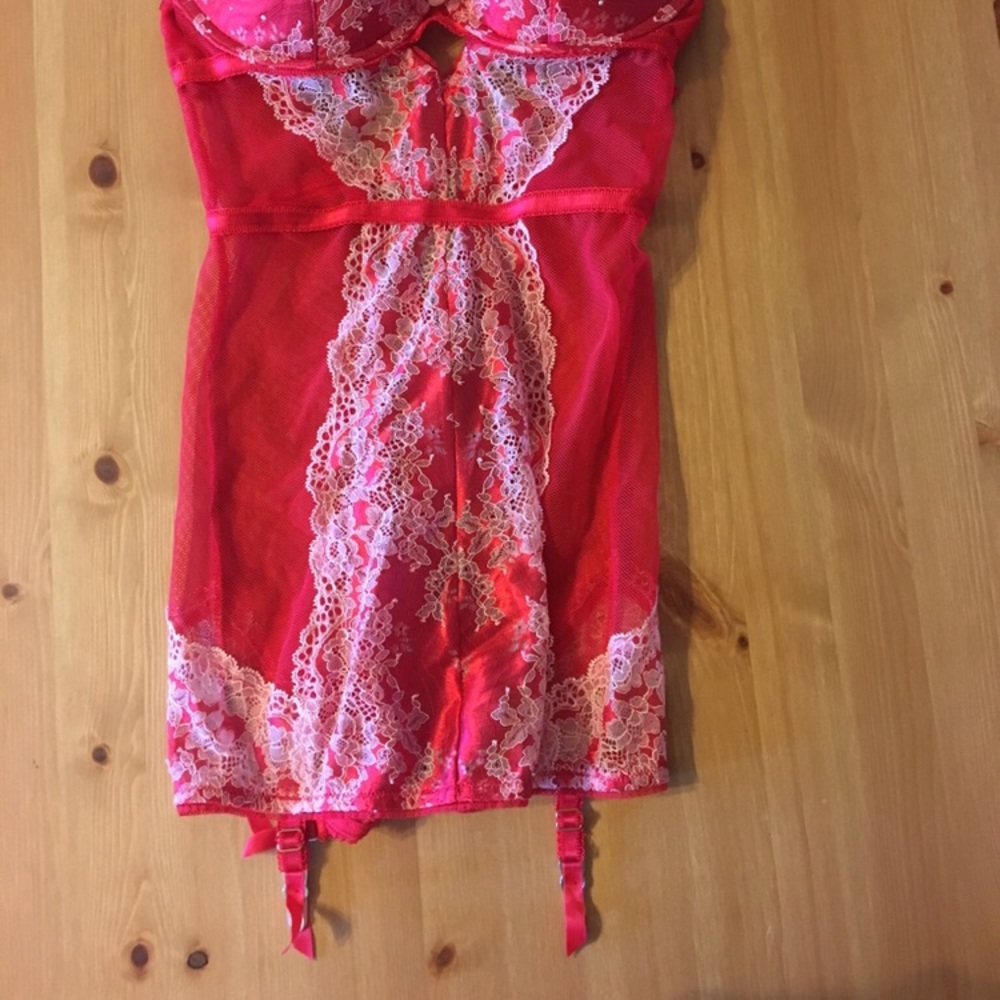 Victoria’s Secret Red, Pink, Iridescent Sparkle Corset. Size 34C - Picture 4 of 4